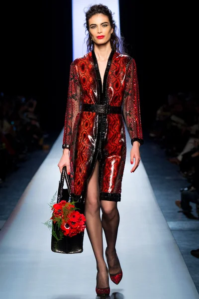 Look 27